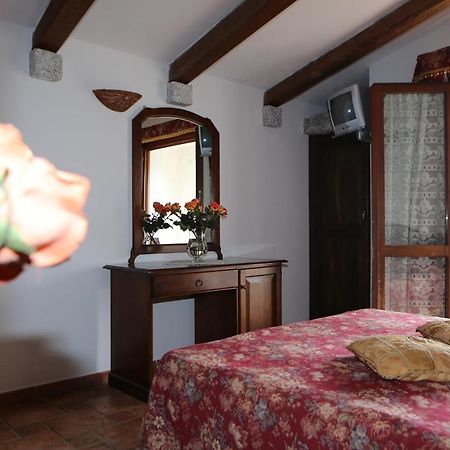Agriturismo Vermentino Monti Екстер'єр фото