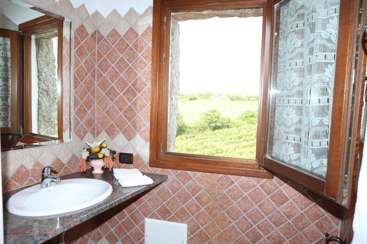 Agriturismo Vermentino Monti Екстер'єр фото