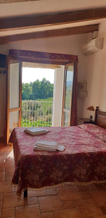 Agriturismo Vermentino Monti Екстер'єр фото